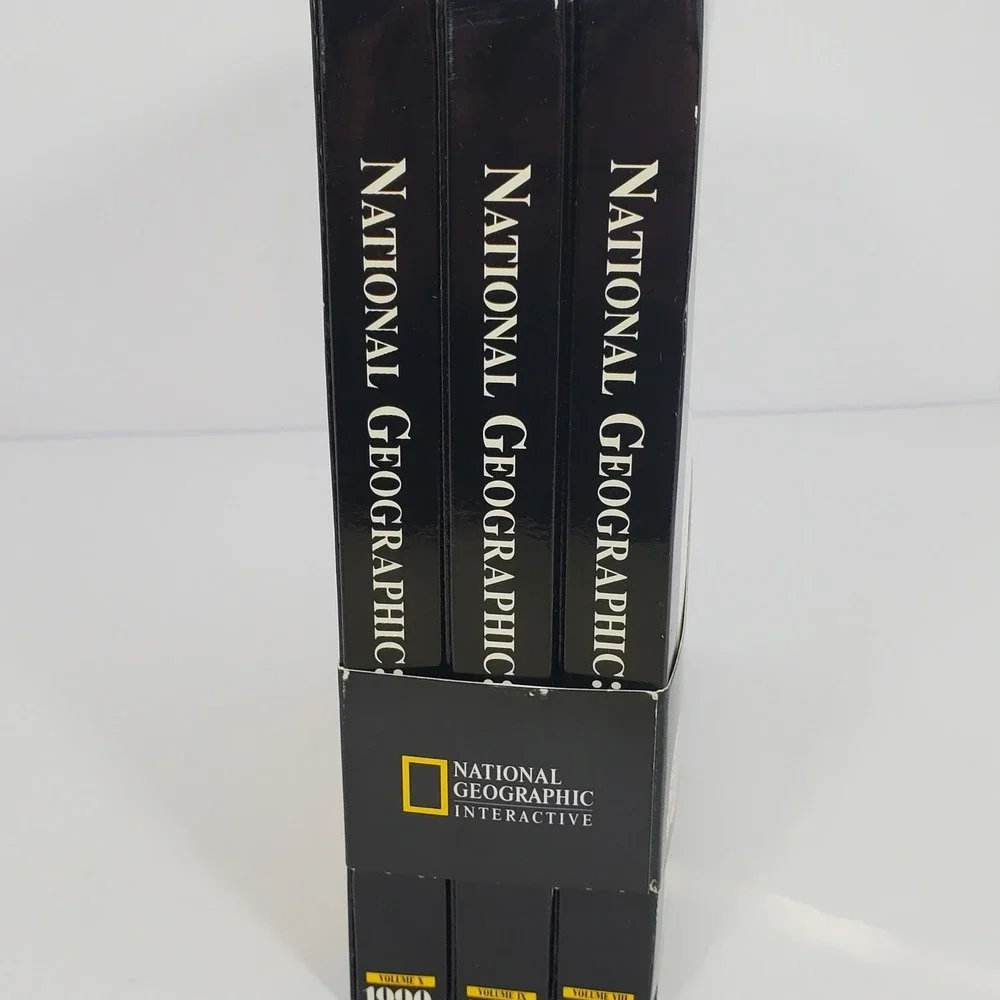 National Geographic Decade Bundle 1970-1998 CD-ROM Windows Mac Vintage Software